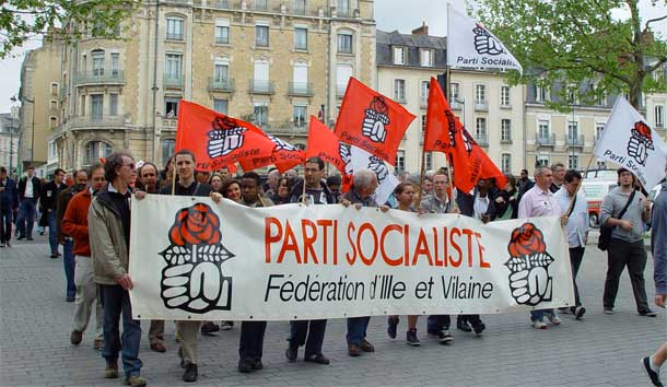 Le cortège du Parti Socialiste place de Bretagne à Rennes