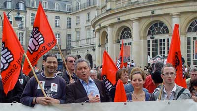 Le cortège du Parti Socialiste place de la Mairie à Rennes